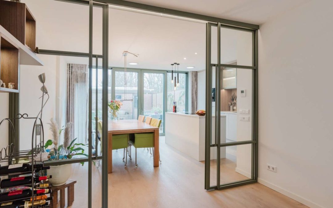 Stalen deur en keuken op maat