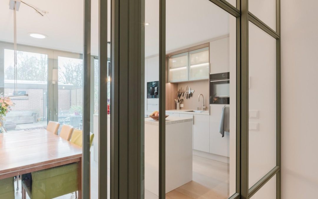 Stalen deur en keuken op maat