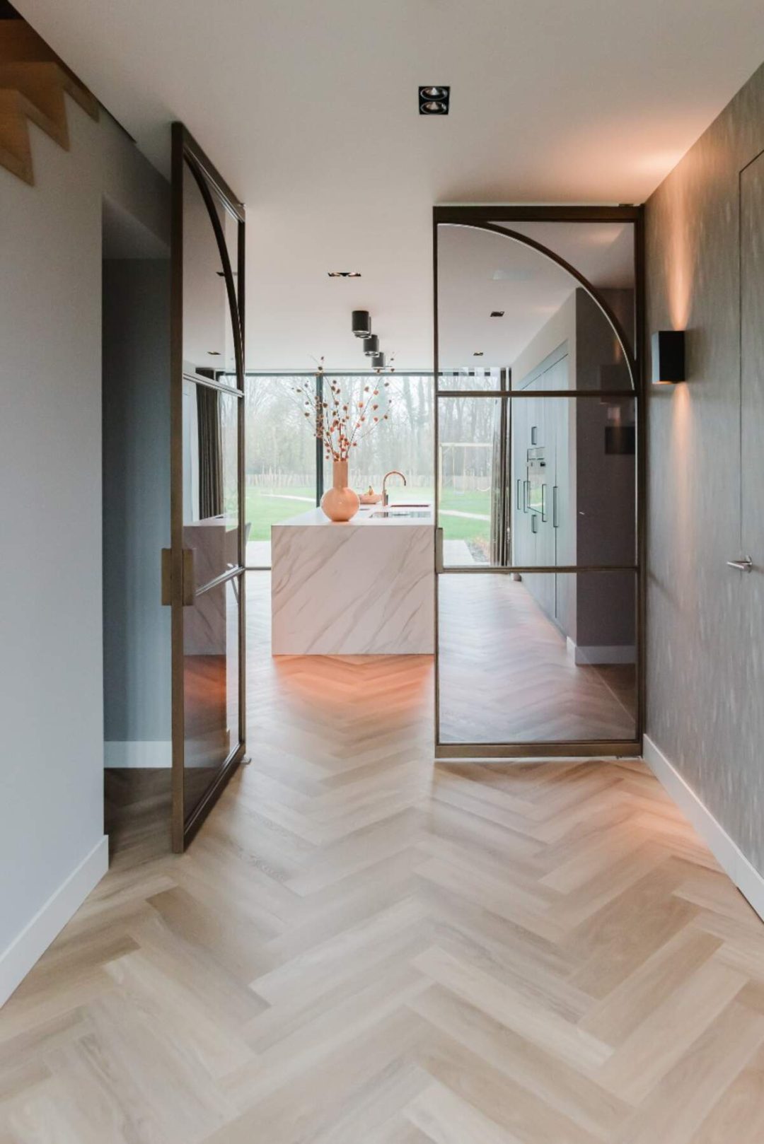 Taatsdeur-BenedenLeeuwen2